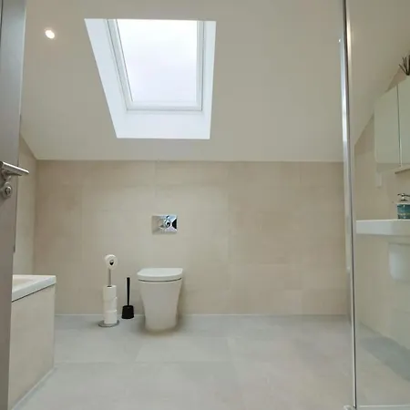Greville Smyth Two Bedroom Duplex Апартаменты Бристоль